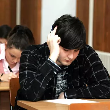 BACALAUREAT 2013: Vezi subiectele la limba şi literatura română! 