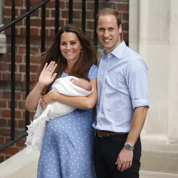 Kate şi prinţul William au ales numele bebeluşului regal 