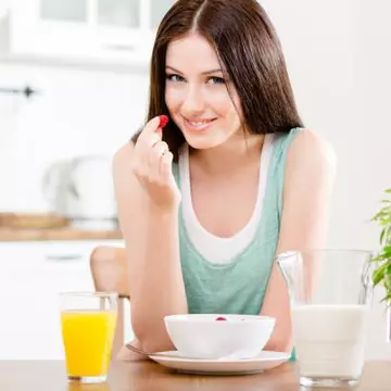 Trei diete de o zi ca să arăţi şi să te simţi de milioane