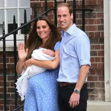 Bebeluşul regal: Suma fabuloasă oferită pentru prima poză 