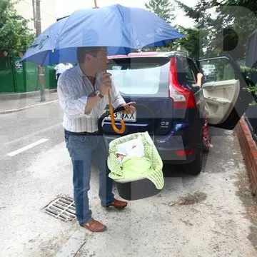 Primele poze cu bebeluşul lui Mircea Radu!
