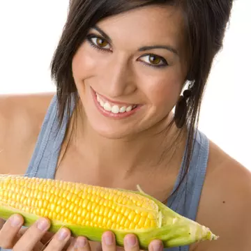 Dieta cu porumb fiert: Slăbeşte româneşte, 5 kilograme în 10 zile
