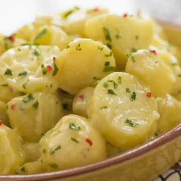 Salată de cartofi