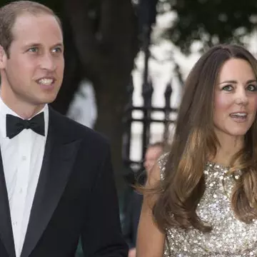 Kate Middleton, pe covorul roşu la nici două luni de la naştere