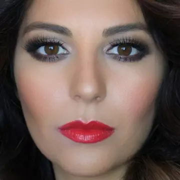 Machiaj de toamnă 2013: învaţă cum să îţi faci un make-up în tendinţe! VIDEO!
