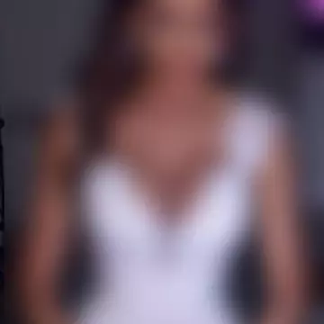 Uite PRIMA IMAGINE CU BIANCA DRĂGUŞANU ÎN ROCHIE DE MIREASĂ
