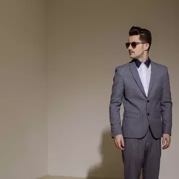 Adrian Sînă lansează primul blog de modă al unui artist român