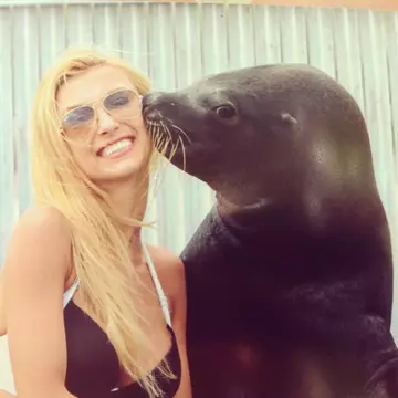 Poze: Uite cum se distrează Andreea Bălan în Caraibe!