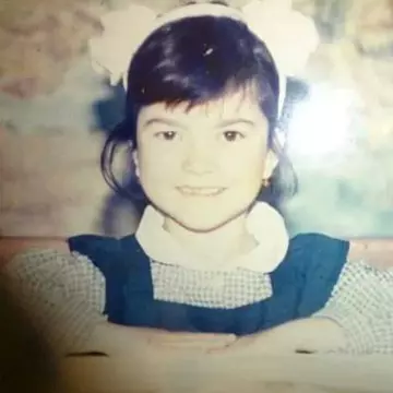 NU O SĂ GHICIŢI a cui este această MUTRIŢĂ SIMPATICĂ!