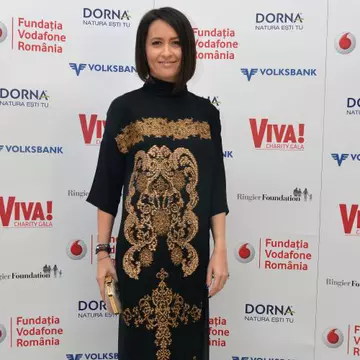 Rochii negre superbe la Viva Charity Gala