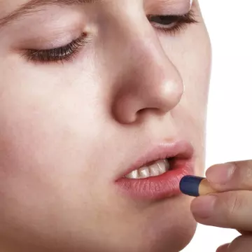 Cum îţi dai seama că ai exagerat cu suplimentele alimentare?