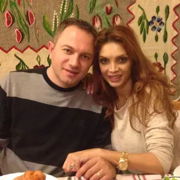 Cristina Spătar, prima vacanţă fără copii. Poze