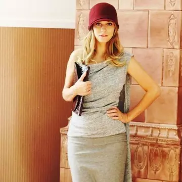 Dana Rogoz, o graviduţă sexy