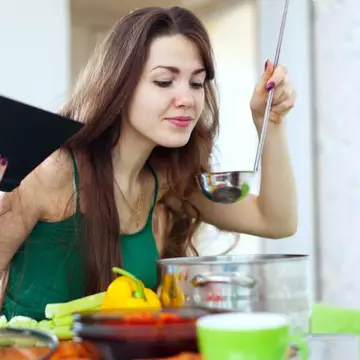 5 alimente care conţin zahăr ascuns. Cu ce să le înlocuieşti