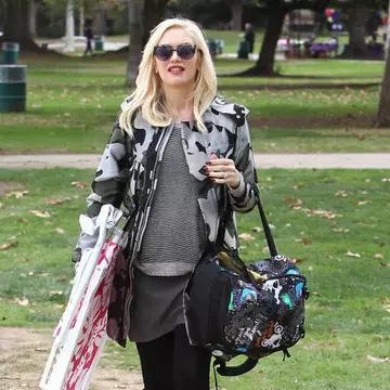Moda pentru gravide. Tu cum îţi porţi burtica?