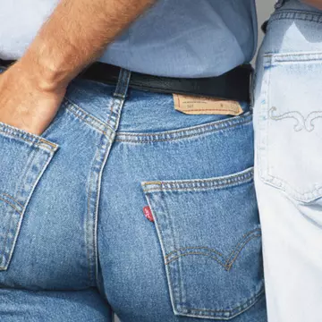 Învaţă-l cum să te plesnească peste fund!