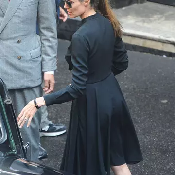 Şoc la Hollywood! Angelina Jolie s-a prăbuşit pe platoul de filmare!