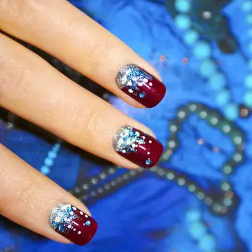 Patru modele de unghii perfecte pentru iarnă