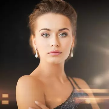 Rochia din catifea, o nouă recomandare M.Marquise pentru Revelionul și Crăciunul 2013