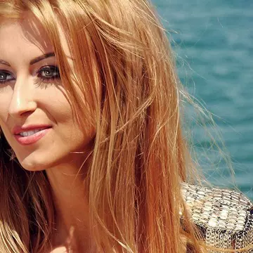 Andreea Bălan, poze de piţipoancă pe internet