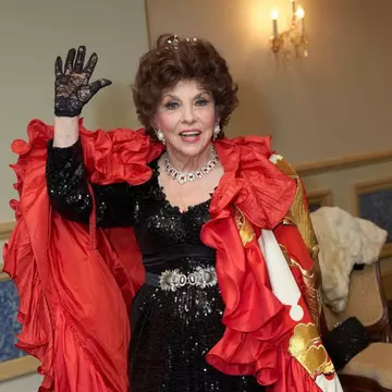 Cum arată Gina Lollobrigida la 86 de ani