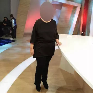 Vedetă de la noi: "Dacă mă vedeţi măritată să-mi daţi cu ziarul peste faţă"