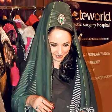 Andreea Marin s-a căsătorit cu turcul, dar trăieşte în păcat