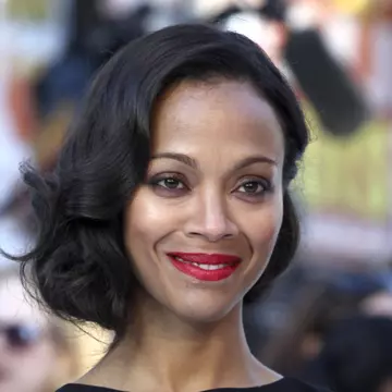 Cum poartă vedetele bobul fals şi cum ţi-l poţi face şi tu singură