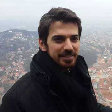 Tuncay Ozturk: Tinerii iau pastile care le fac mai mult rău decât bine
