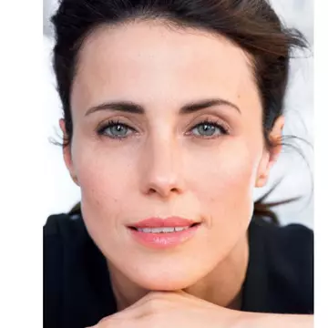 (P) Feminitatea la vârsta menopauzei