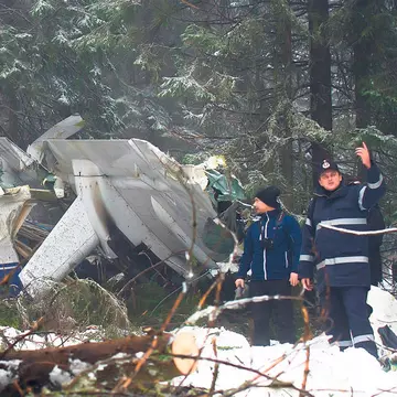 Ipoteză-şoc! Iovan i-a cedat copilotului comanda avionului
