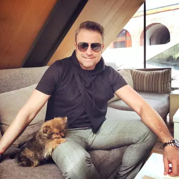 Cătălin Botezatu, poze adorabile cu noul animal de companie