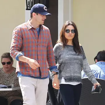 Este oficial! Mila Kunis şi Ashton Krutcher vor deveni pentru prima dată părinţi