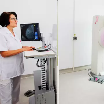 Mamografia digitală cu tomosinteză, acum și în România