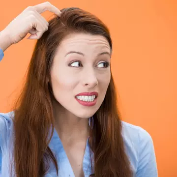 5 remedii naturale pentru scalp iritat