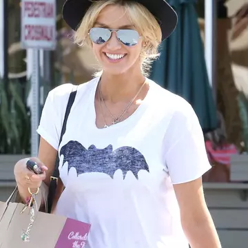 Cum alegi accesoriile de primăvară şi vară