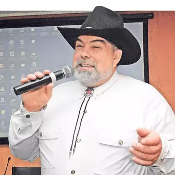 Ilie Micolov, renumit pentru piesa "Dragoste la prima vedere", măcinat de boală