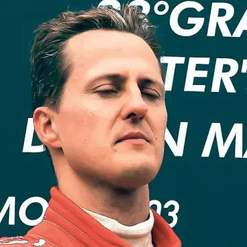 Doi necunoscuţi au încercat să intre peste Schumacher