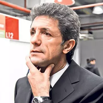 Ce face Gică Popescu! Am aflat care sunt cerinţele fostului mare fotbalist