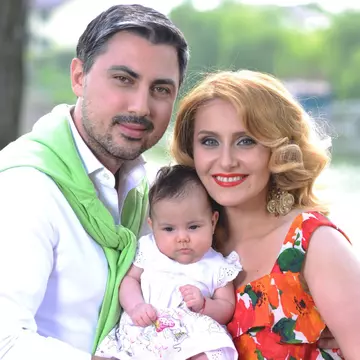 Primele poze cu fetița Alinei Sorescu și a lui Alexandru Ciucu