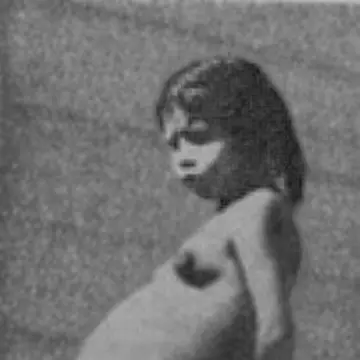 De necrezut! Povestea fetiţei care a devenit mamă la doar 5 ani 