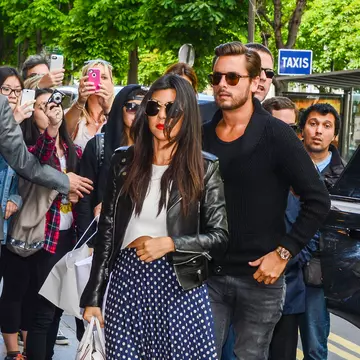 Kourtney Kardashian, ținută cool în Paris