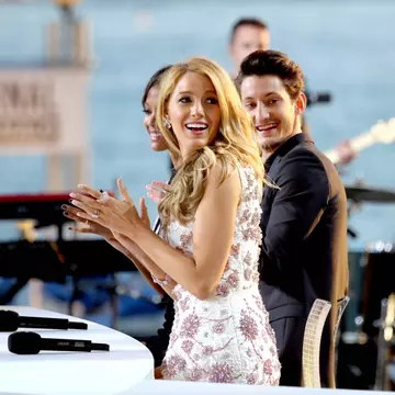 3 rochii frumoase pe care le-a purtat Blake Lively la Cannes - Foto