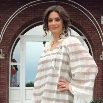 Detaliile fac diferenţa. Cerceii de poveste ai Andreei Berecleanu