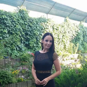 Andreea Marin a slăbit foarte mult! Sexy şi elegantă, la braţul soţului ei | Foto