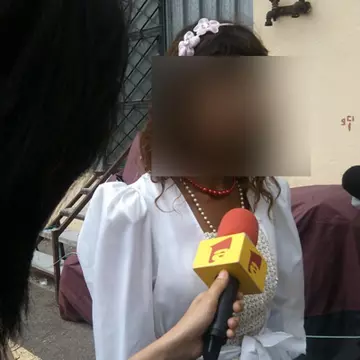 Ea e Lorena, femeia surprinsă făcând sex în văzul lumii, în "buricul" Bucureştiului