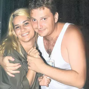 Despărţiţi, dar împreună! După 7 ani în care a avut interzis să o vadă pe Nicola, cei doi foști soți au luat o decizie importantă