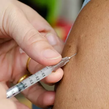 Care sunt primele simptome ale infecției cu virusul HIV