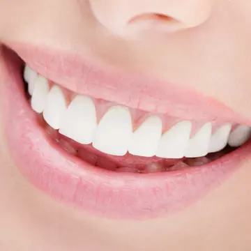 Remineralizează-ți dantura cu o pastă de dinți făcută acasă