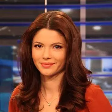 ANCA LUNGU RADIAZĂ lângă ÎNGERAŞUL ei! CELE MAI FRUMOASE FOTOGRAFII cu FETIŢA PREZENTATOAREI! | FOTO